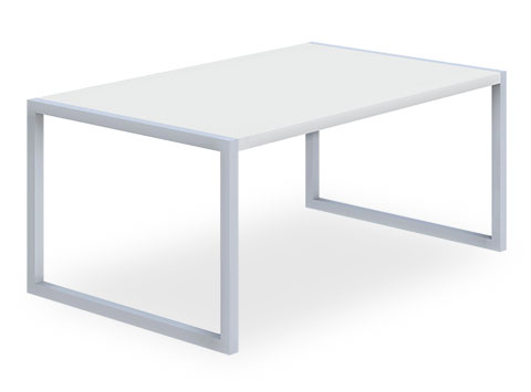 LOTO Une table élégante d’une stabilité parfaite